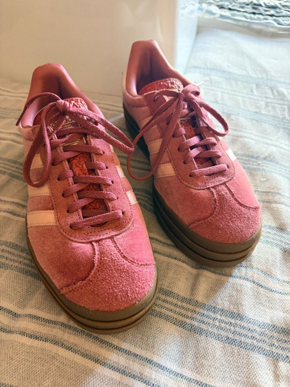 Adidas Gazelle Bold Platform Sneaker Pink Velvet Gum Sole Women's 9